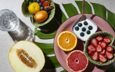 Trądzik różowaty a jelita i dieta: Czy „ogień” na twarzy zaczyna się w brzuchu? Co jeść, by wyciszyć rumień?